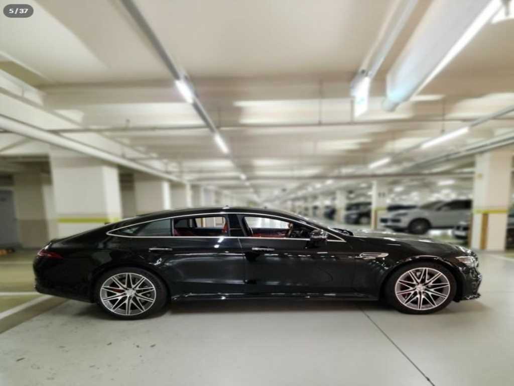 Mercedes Benz AMG GT - Vista 5