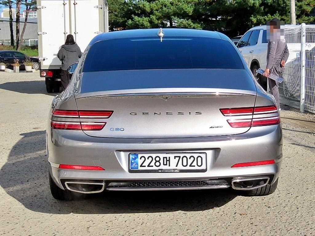 Genesis G80 - Vista 4