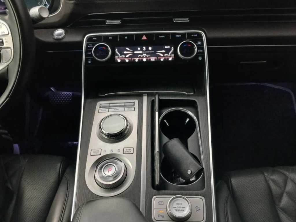 Genesis GV80 2023 Blanco - Importación desde Corea - HF Imports Iquique - Foto 15