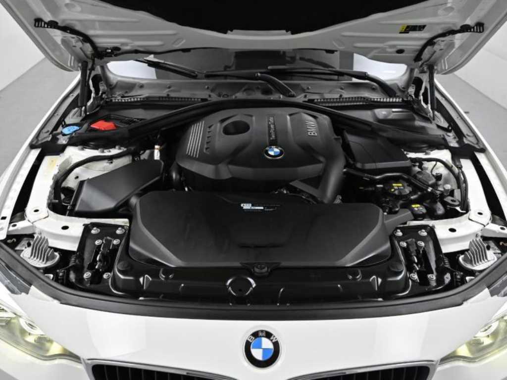 BMW 4 Series - Vista 6