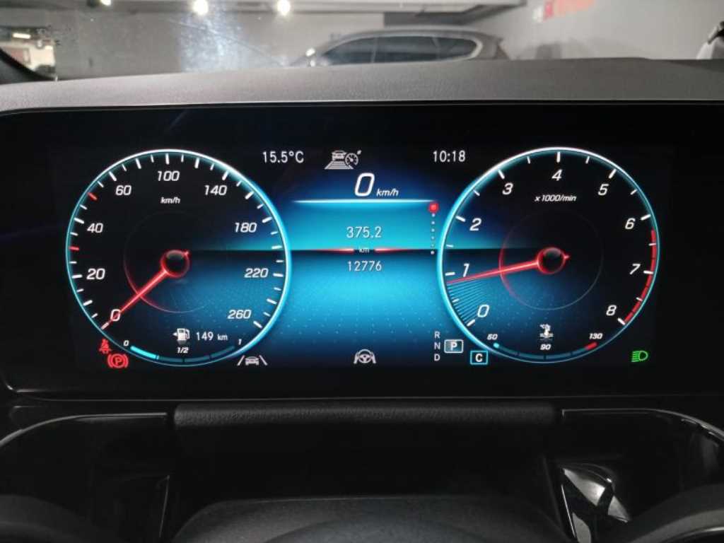 Mercedes Benz GLA Class - Vista 10