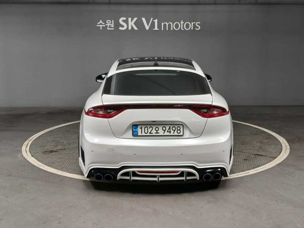 KIA Stinger - Vista 4