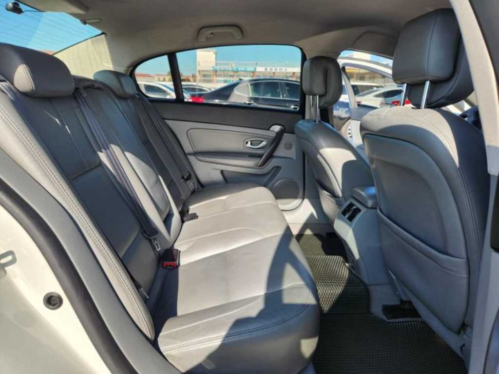 SAMSUNG SM5 - Vista 9