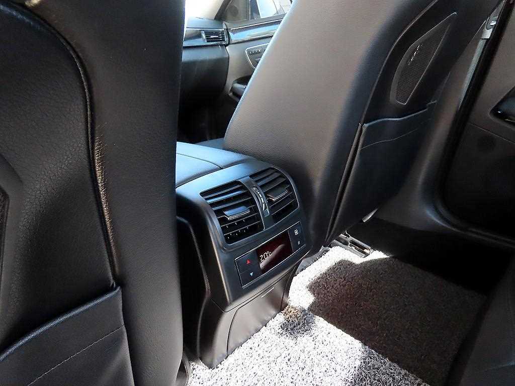 Mercedes Benz E class 2012 Gris - Importación desde Corea - HF Imports Iquique - Foto 16