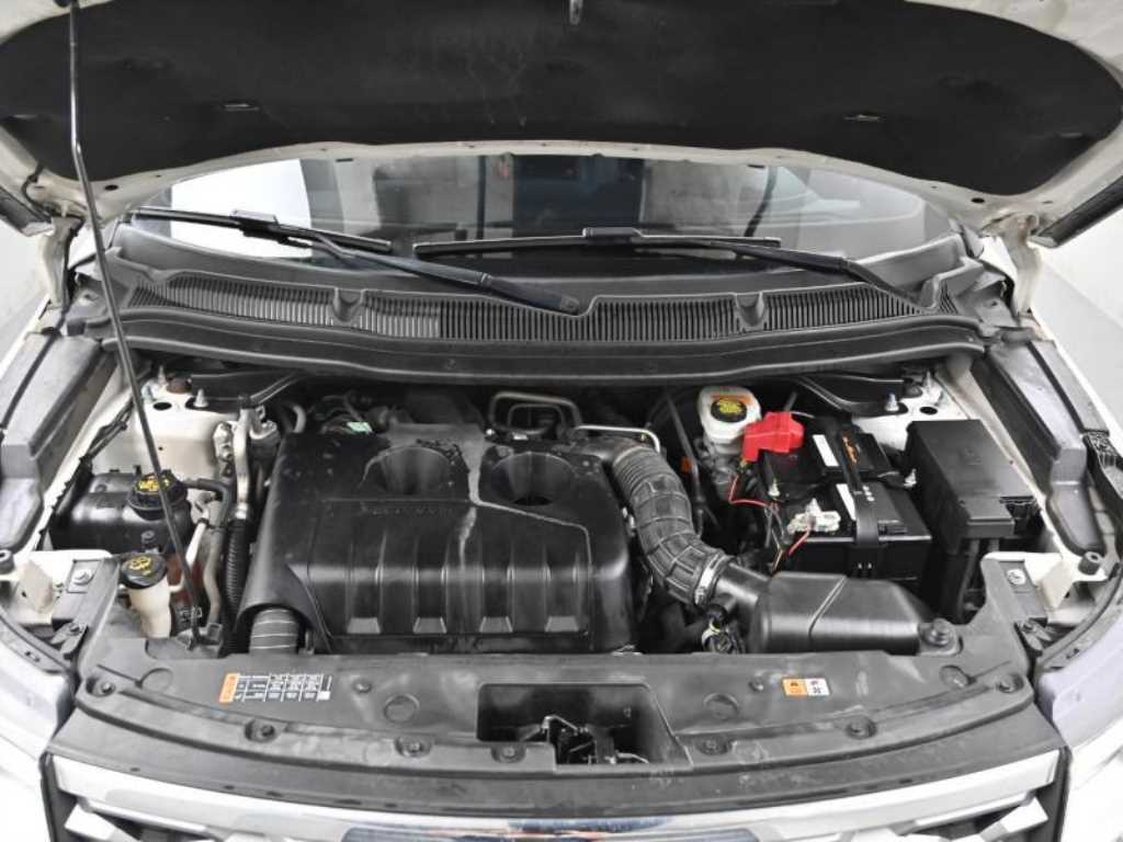 Ford Explorer - Vista 6