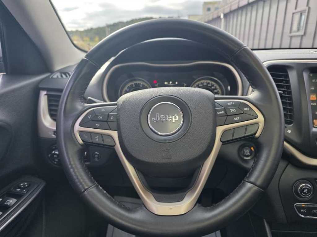 Jeep Cherokee - Vista 9