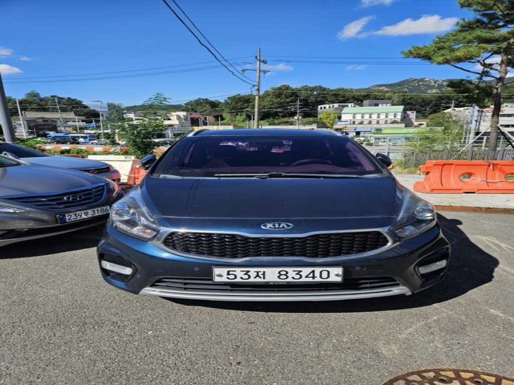 KIA Carens
