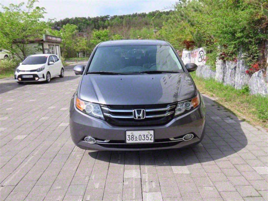 Honda Odyssey 2016 Gris - Importación desde Corea - HF Imports Iquique - Foto 1