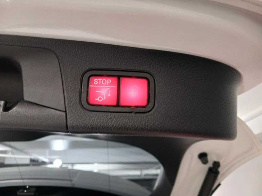 Mercedes Benz GLA Class 2023 Blanco - Importación desde Corea - HF Imports Iquique - Foto 17