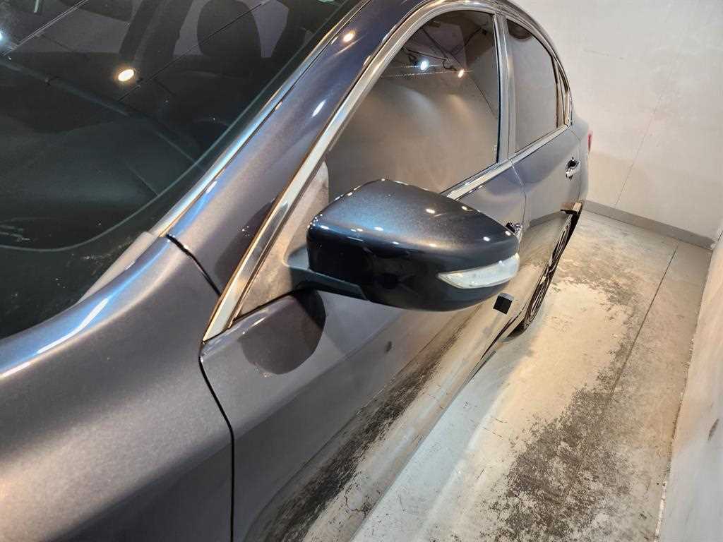 Nissan Altima - Vista 5