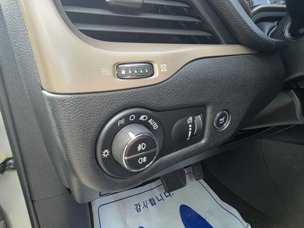 Jeep Cherokee 2015 Gris - Importación desde Corea - HF Imports Iquique - Foto 13