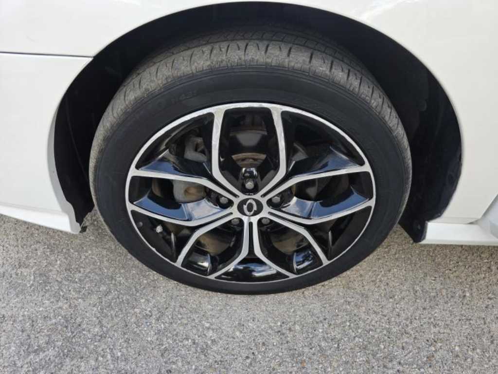 SAMSUNG SM5 - Vista 8