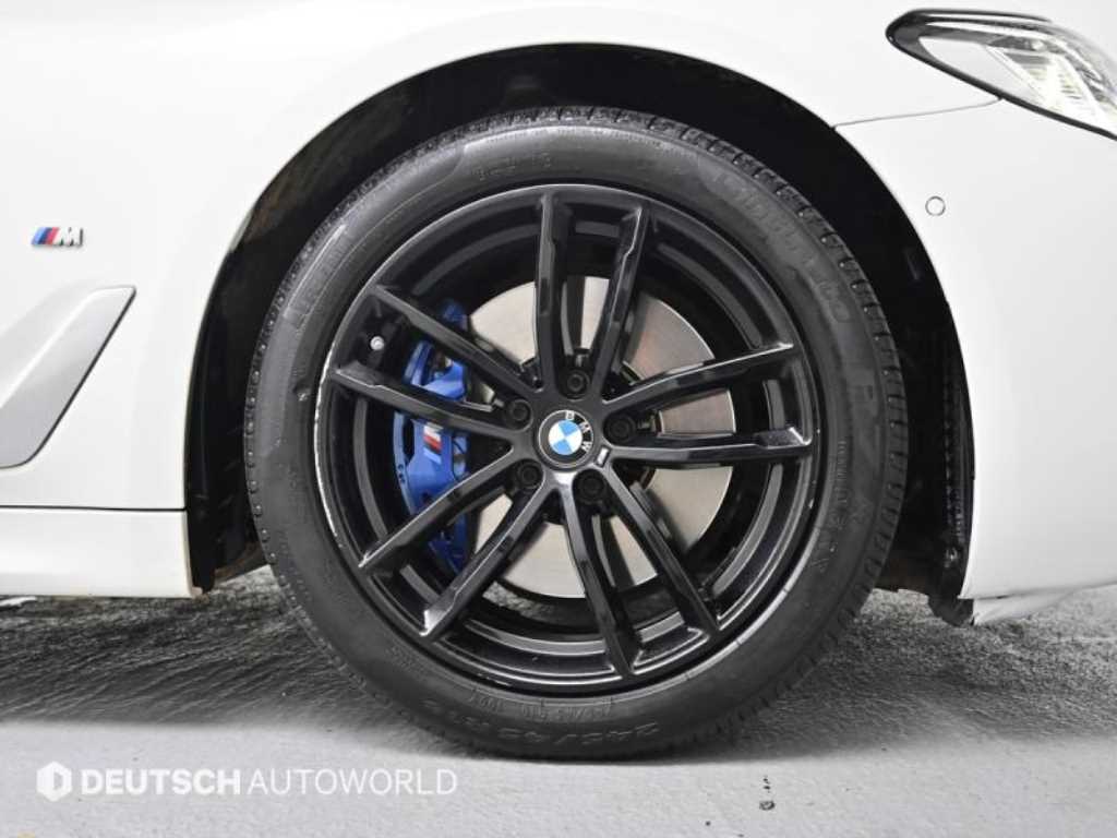 BMW 5 Series - Vista 5