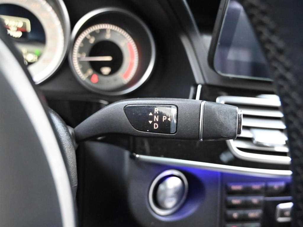 Mercedes Benz E class - Vista 9