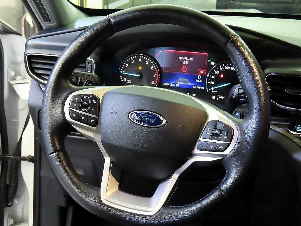 Ford Explorer - Vista 8