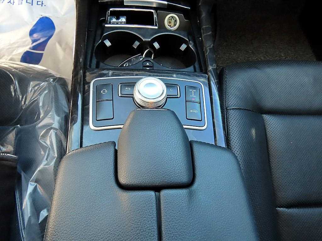 Mercedes Benz E class 2012 Gris - Importación desde Corea - HF Imports Iquique - Foto 13