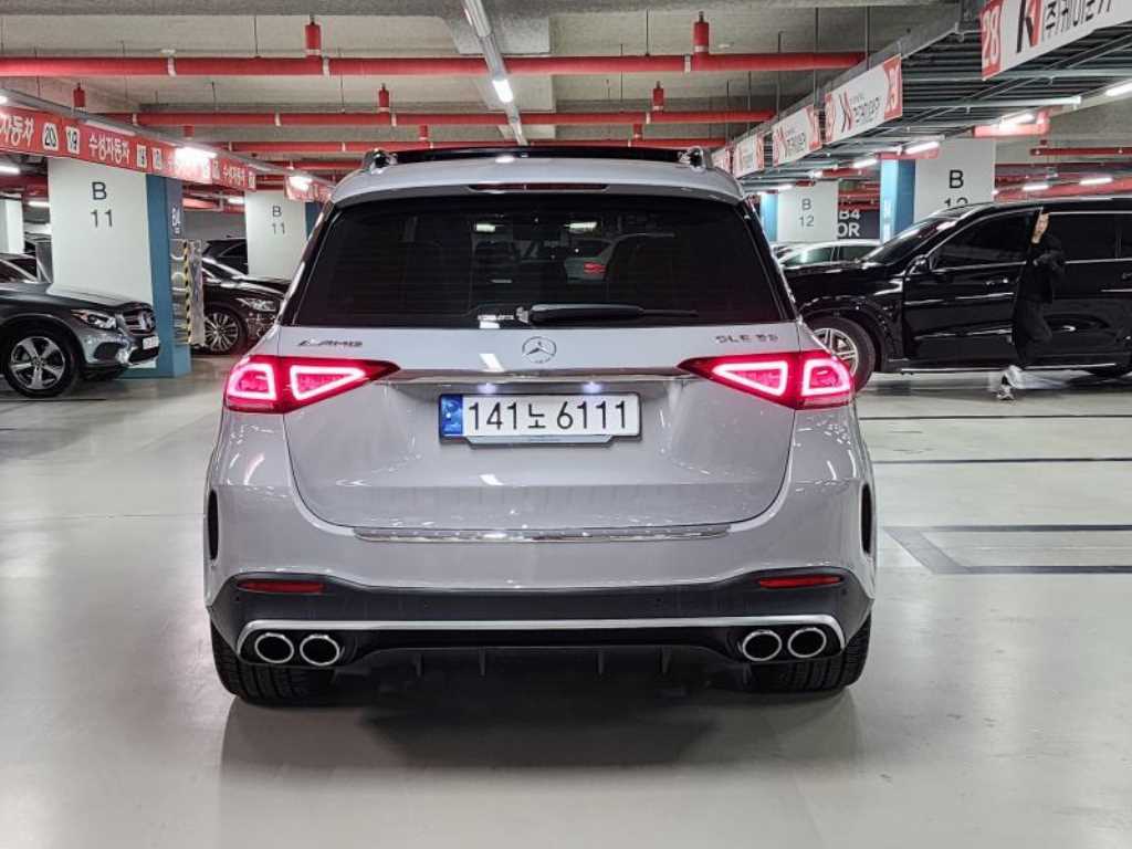 Mercedes Benz GLE Class - Vista 5