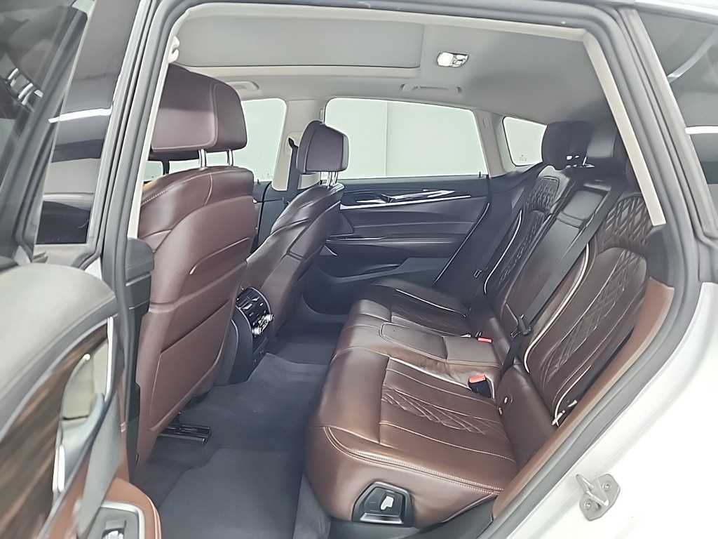 BMW Gran Turismo - Vista 12