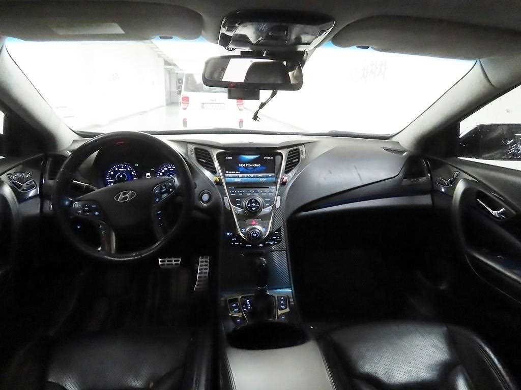 HYUNDAI Grandeur - Vista 6