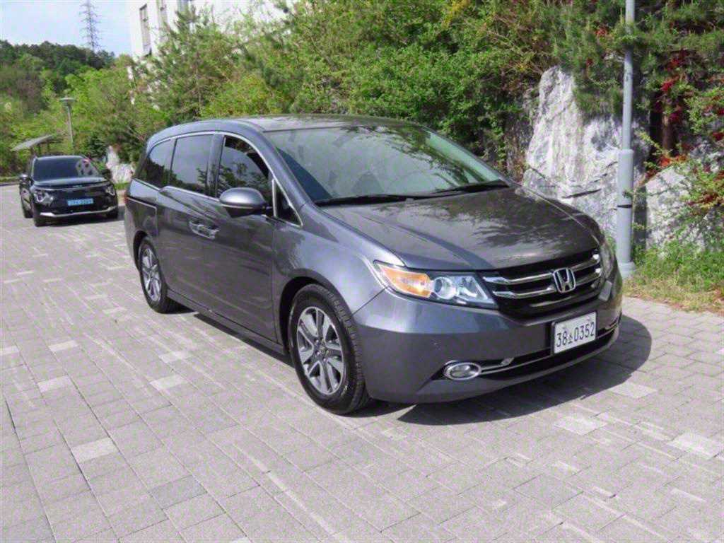 Honda Odyssey - Vista 2
