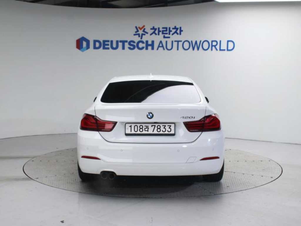 BMW 4 Series - Vista 4