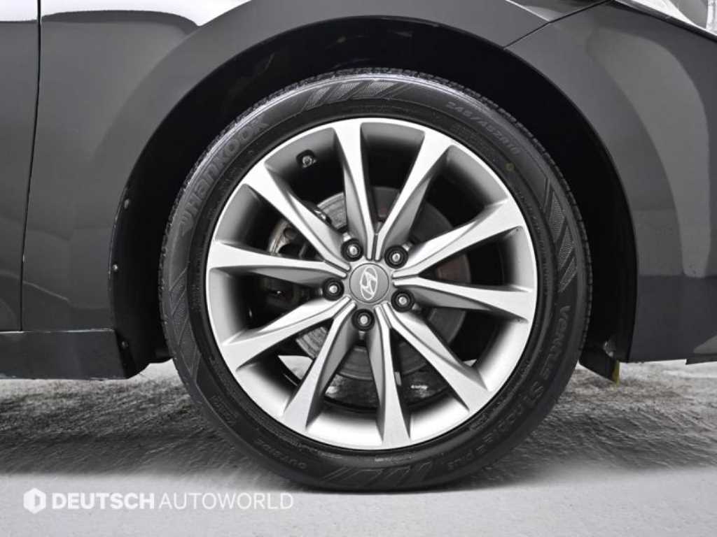 HYUNDAI Grandeur - Vista 5