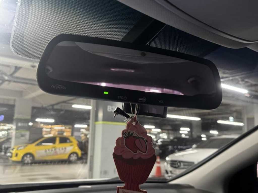 HYUNDAI Sonata - Vista 11