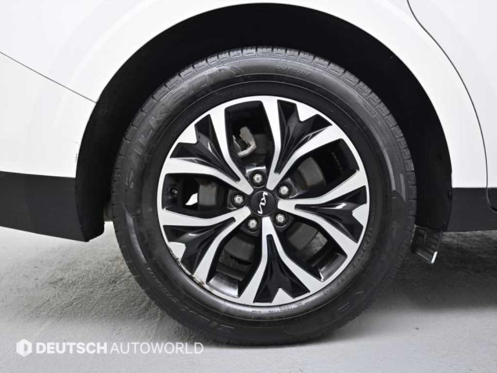 KIA Carnival - Vista 5