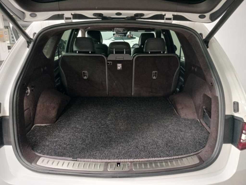 Genesis GV80 2023 Blanco - Importación desde Corea - HF Imports Iquique - Foto 18