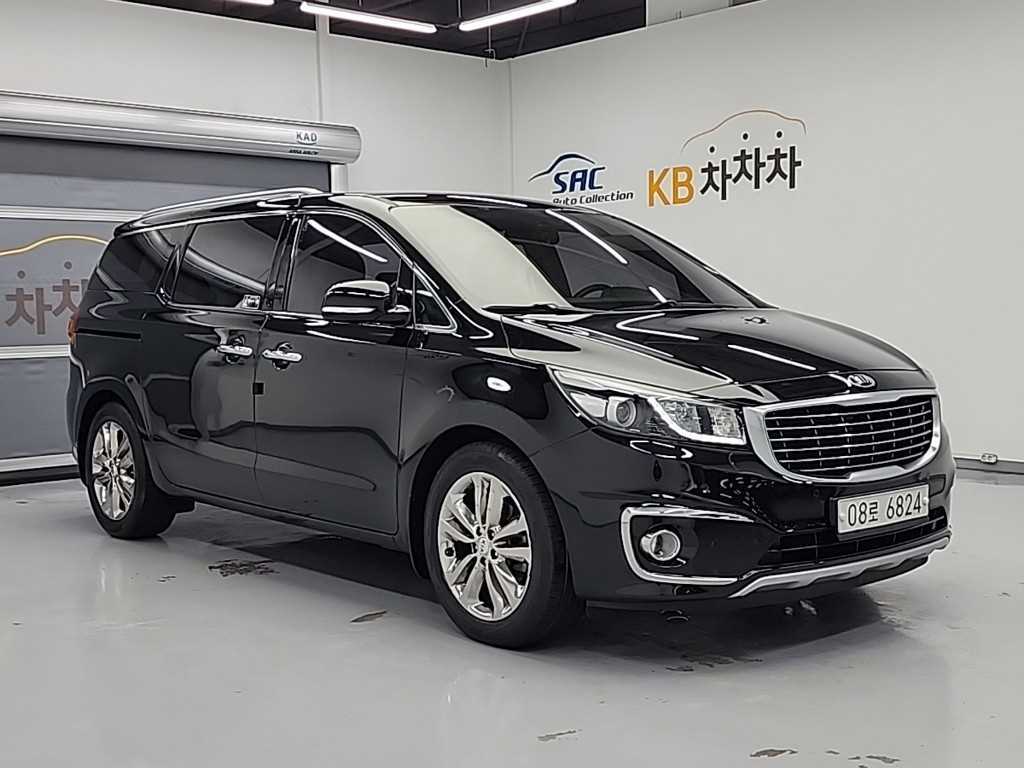 KIA Carnival - Vista 4