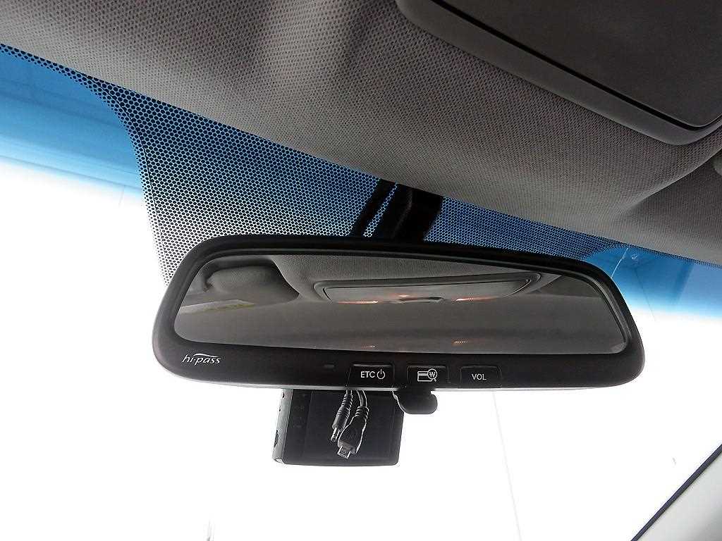 HYUNDAI Accent 2011 Blanco - Importación desde Corea - HF Imports Iquique - Foto 13