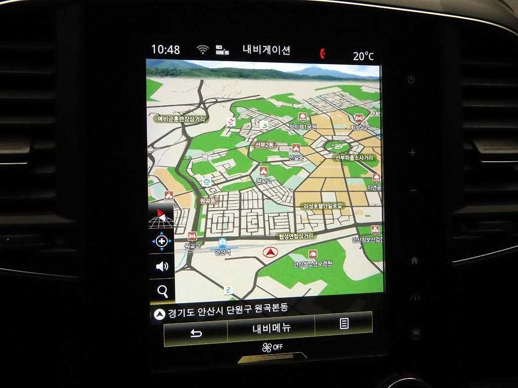 SAMSUNG QM6 - Vista 9