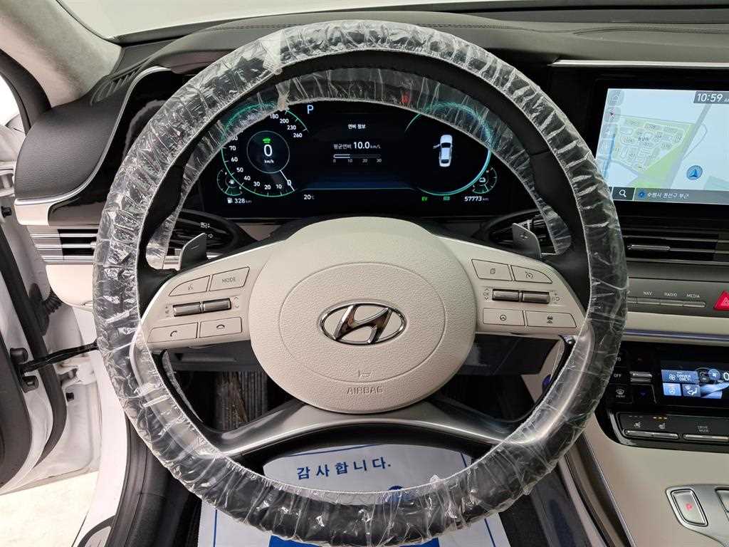 HYUNDAI Grandeur - Vista 7