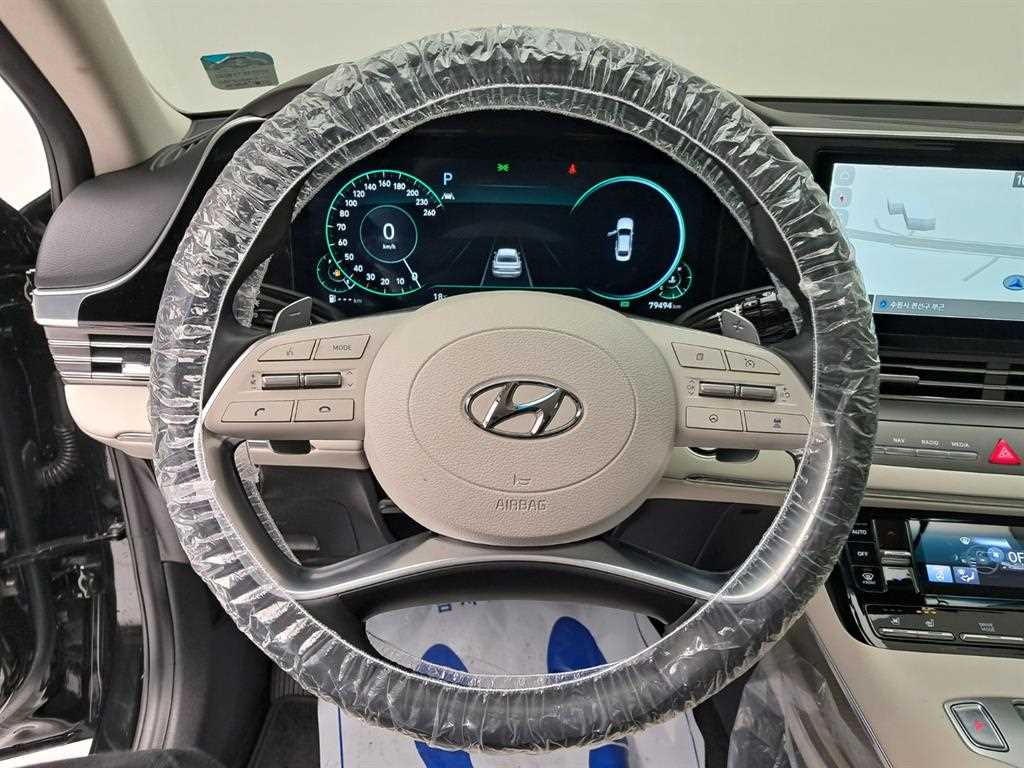 HYUNDAI Grandeur - Vista 7