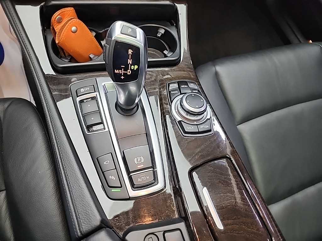 BMW 5 Series - Vista 8