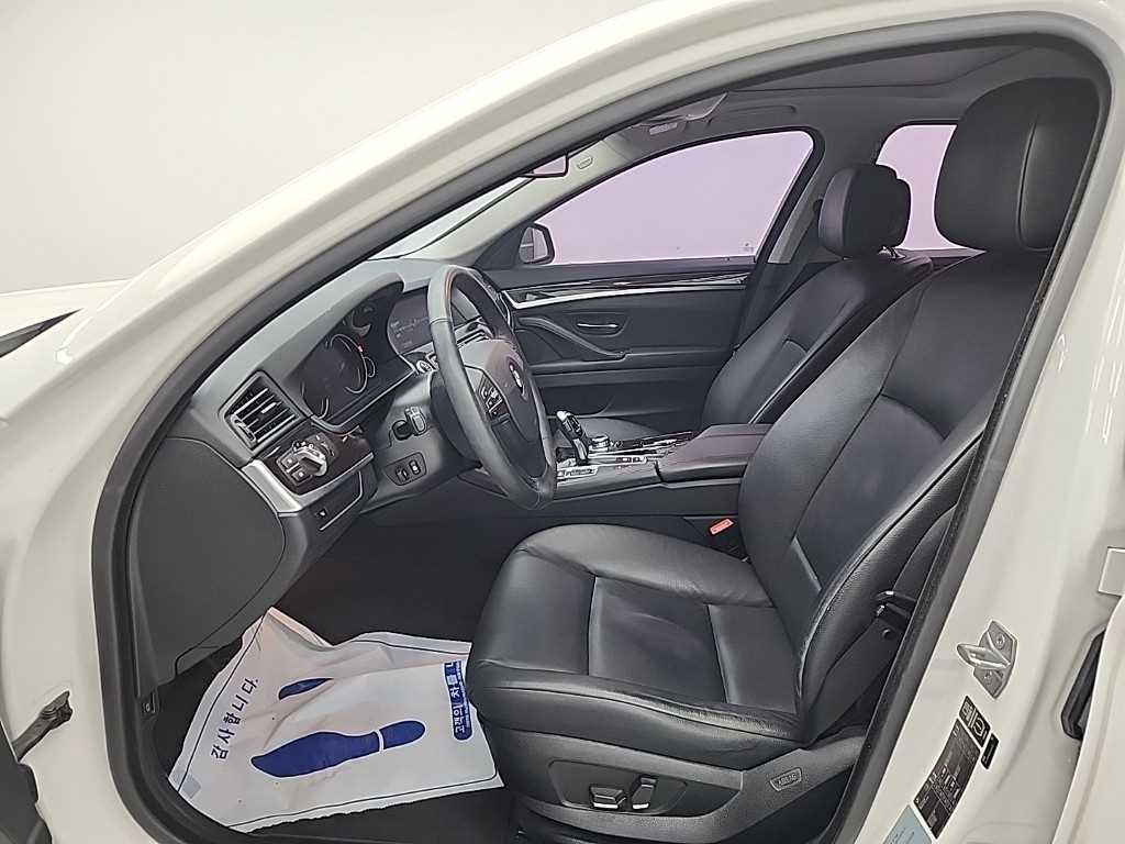 BMW 5 Series - Vista 11