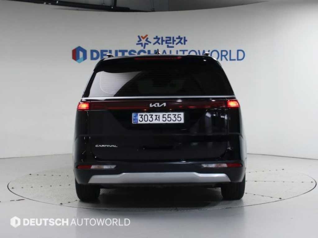 KIA Carnival - Vista 4