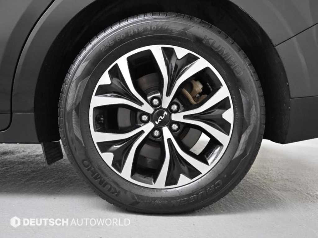 KIA Carnival - Vista 5