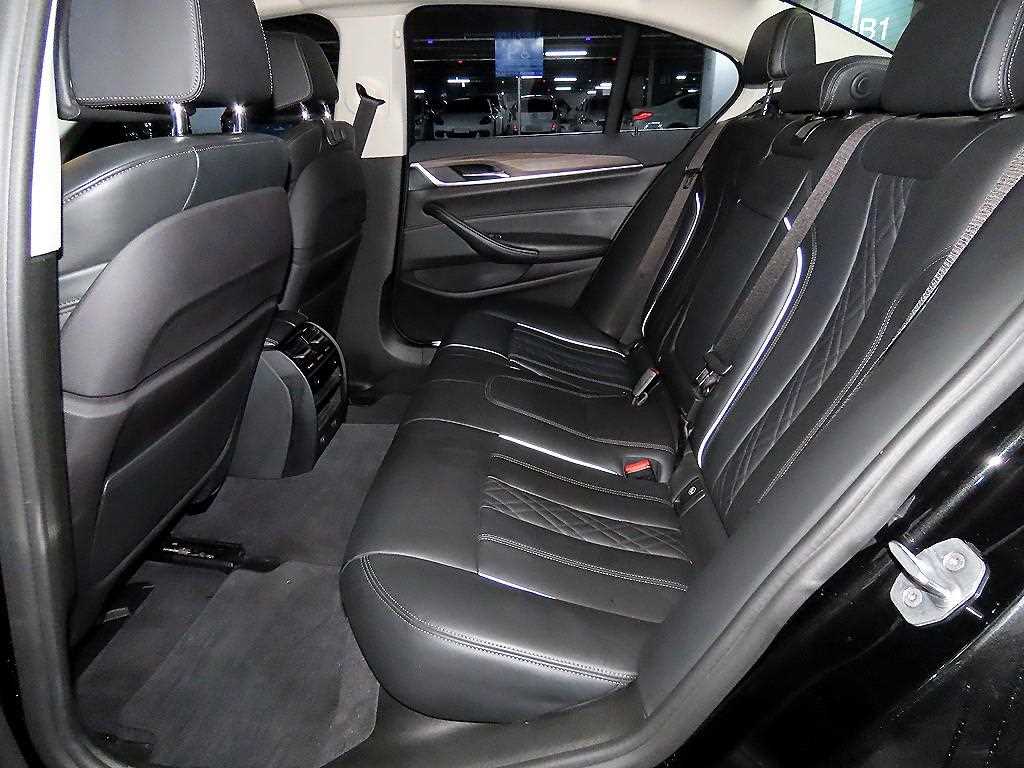 BMW 5 Series - Vista 7