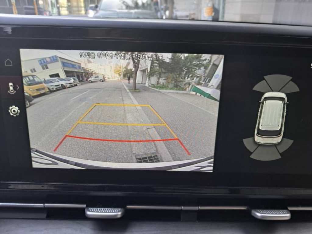 KIA Carnival - Vista 11