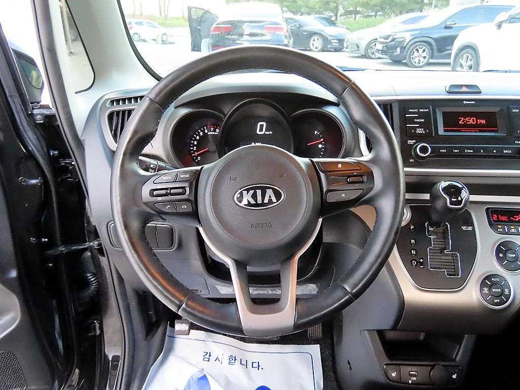 KIA Ray - Vista 8