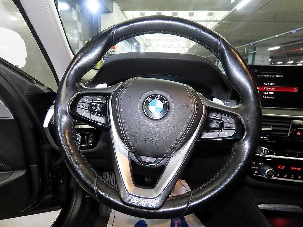 BMW 5 Series - Vista 8