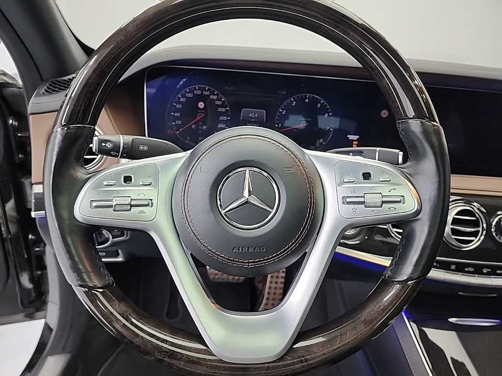 Mercedes Benz S Class - Vista 9