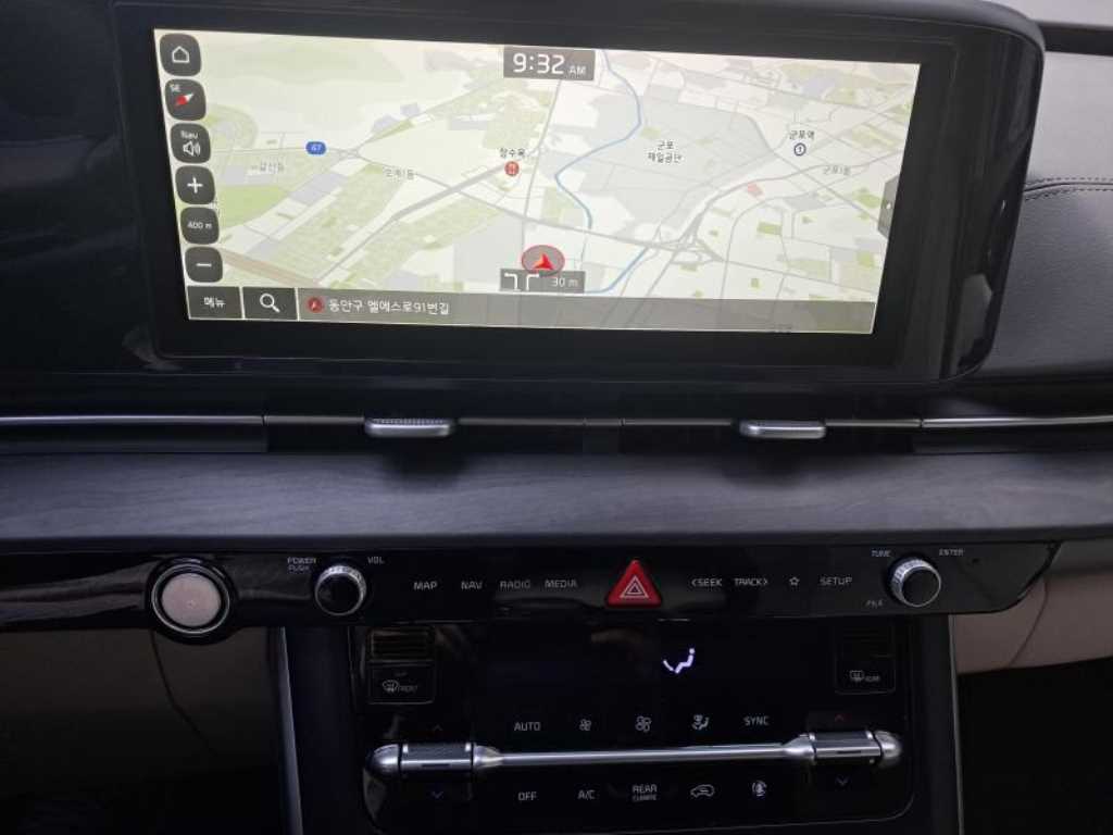KIA Carnival - Vista 12