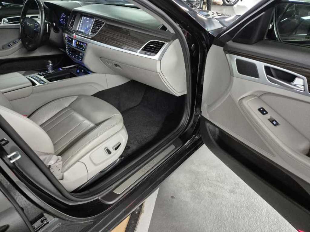 Genesis G80 - Vista 11