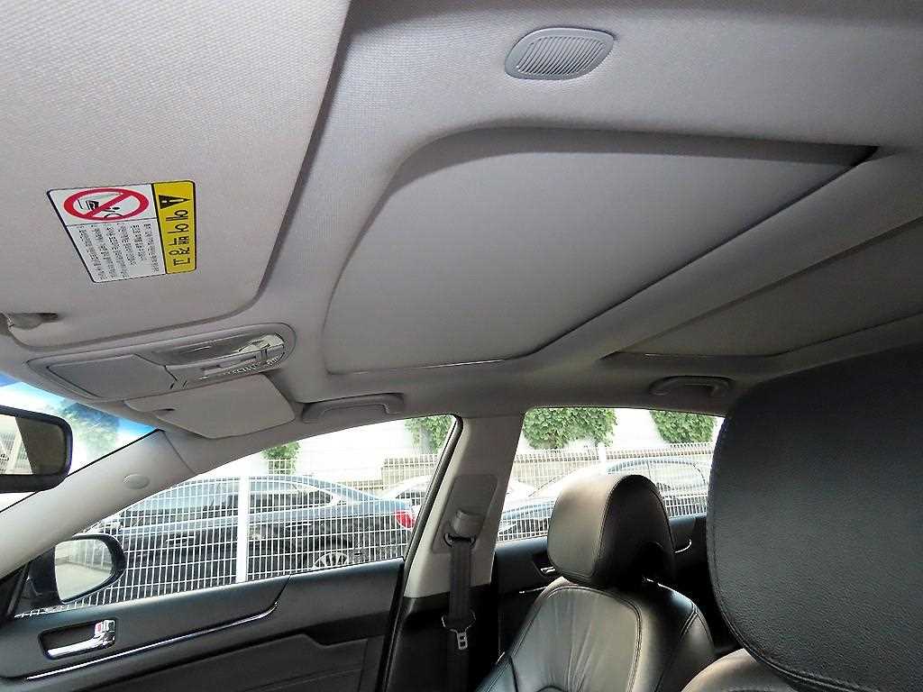 KIA K7 2011 Negro - Importación desde Corea - HF Imports Iquique - Foto 18