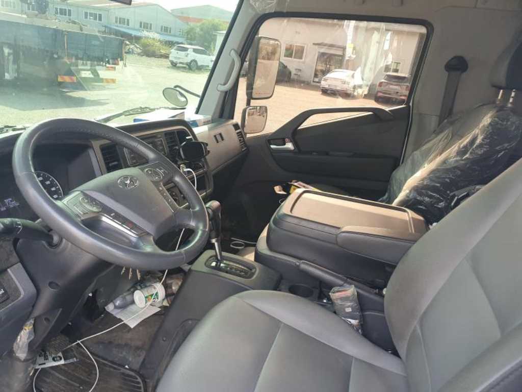 medium and large cargo Cargo - Vista 7