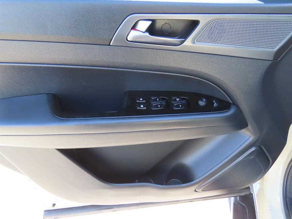 Ssangyong Rexton 2024 the color of pearl - Importación desde Corea - HF Imports Iquique - Foto 17