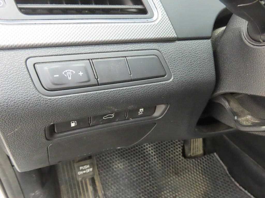 HYUNDAI Sonata - Vista 10