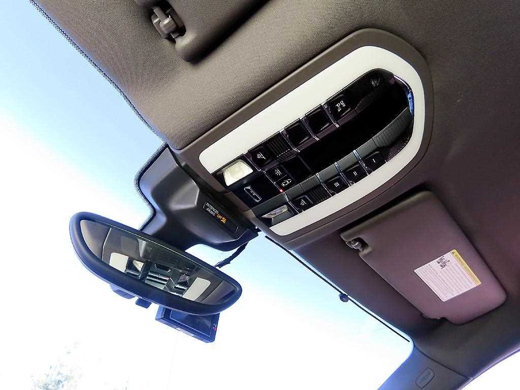 Porsche Macan - Vista 12